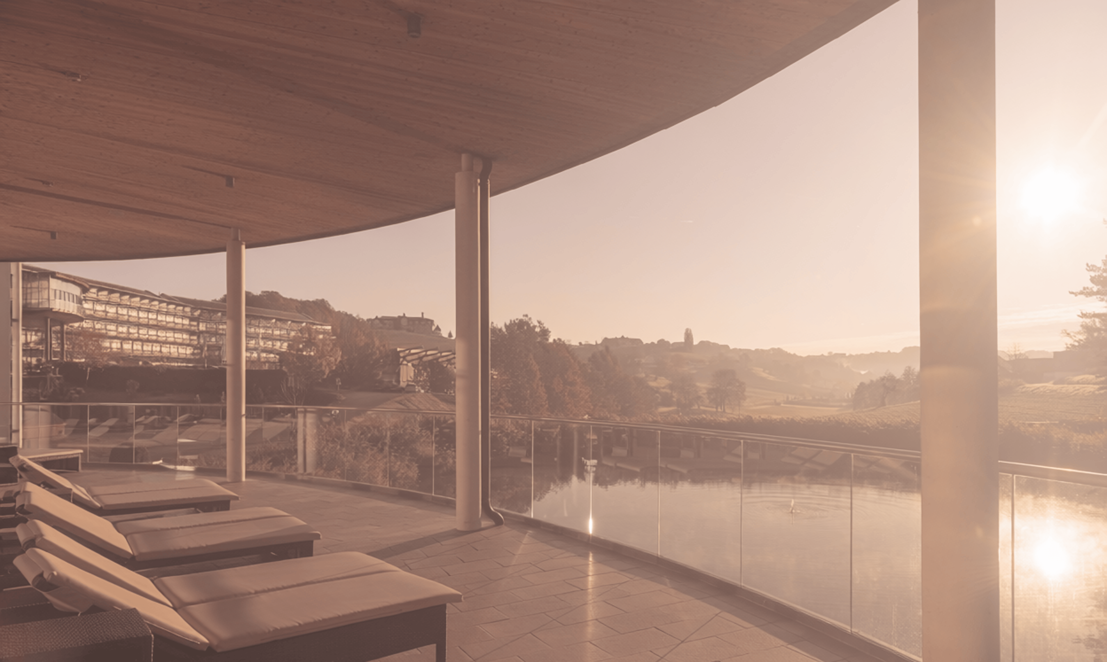 Sun loungers on the terrace 