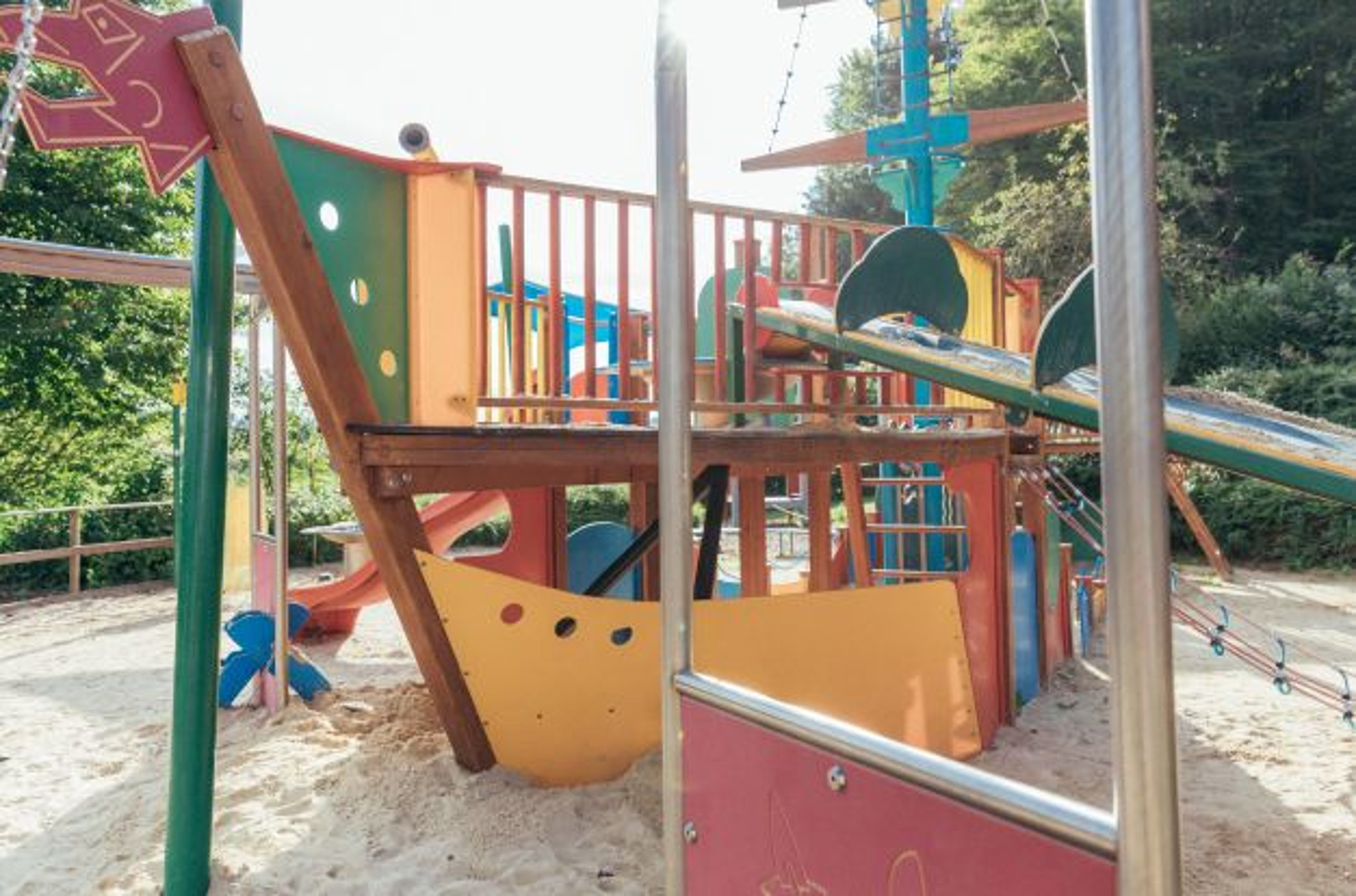 A climbing frame with sand in the outdoor area of the Loipersdorf thermal spa resort.