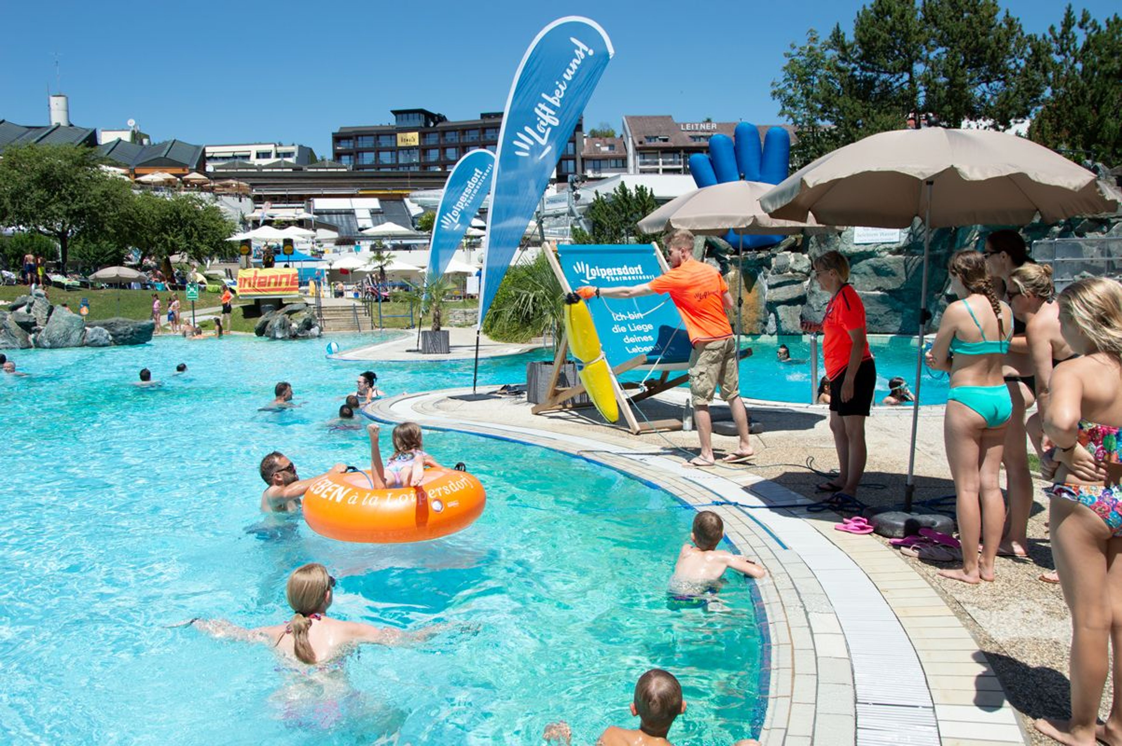 Games with entertainers and children