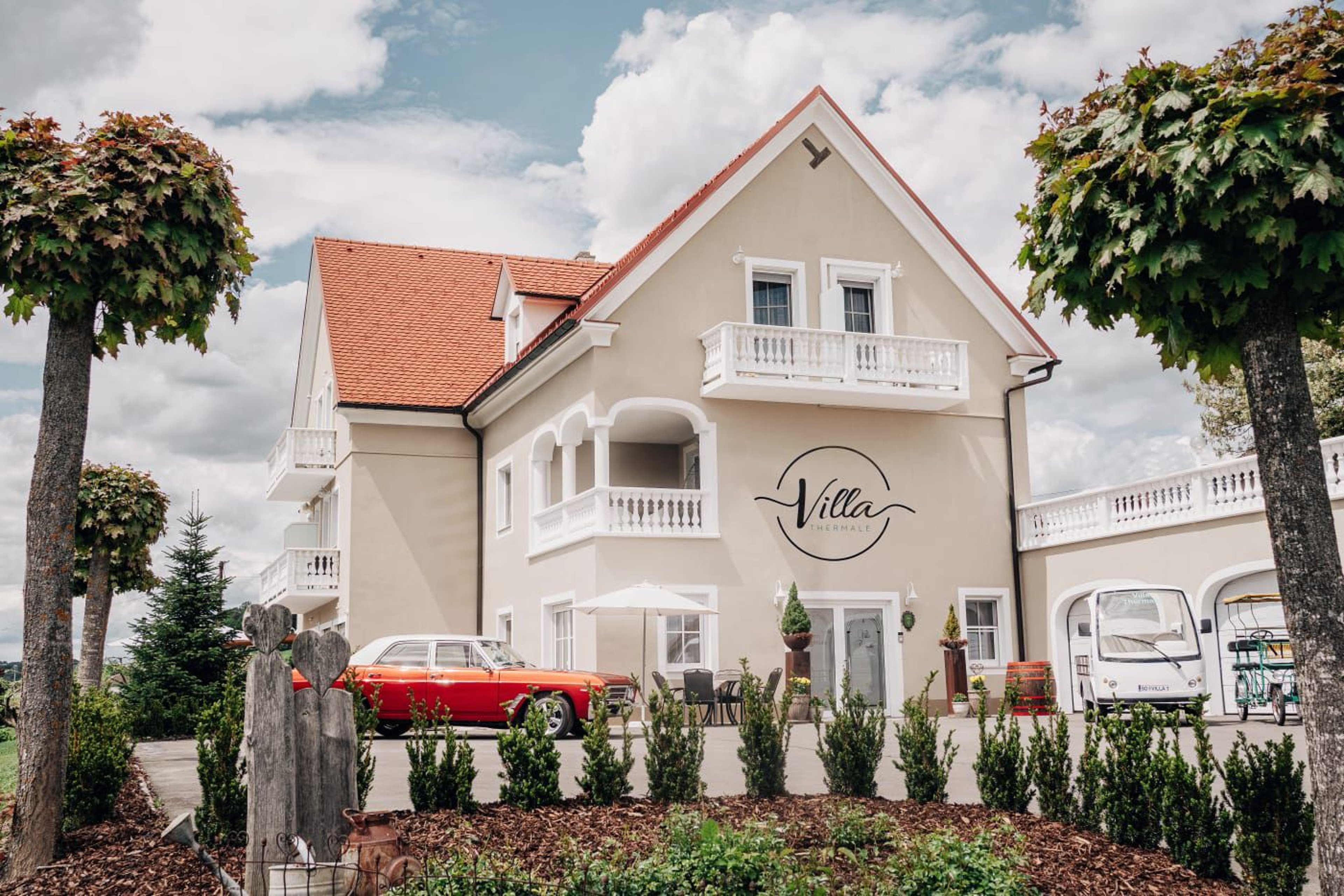 Exterior view of the Hotel-Garni Villa Thermale