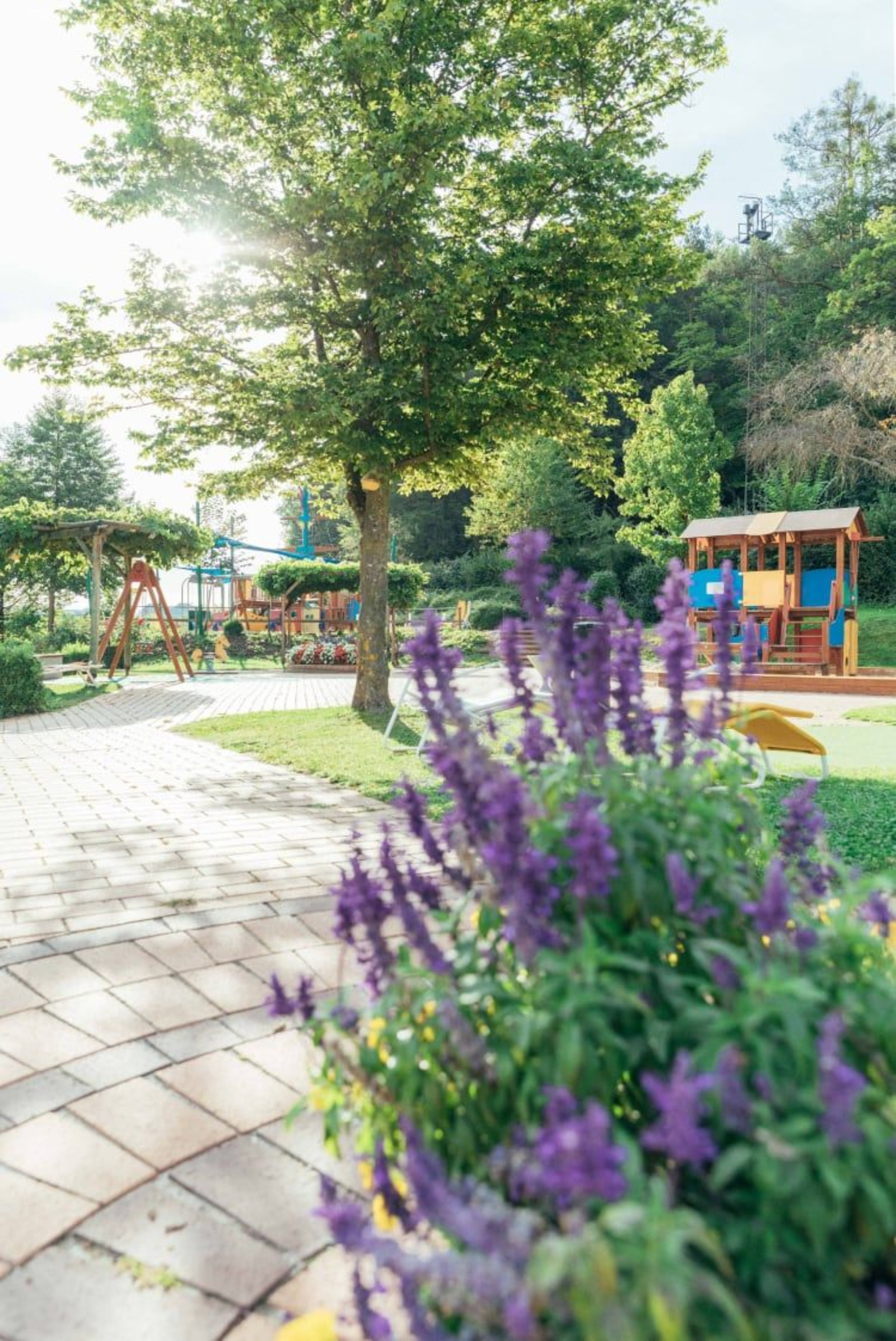 Unser bunter Spielplatz im Freibereich