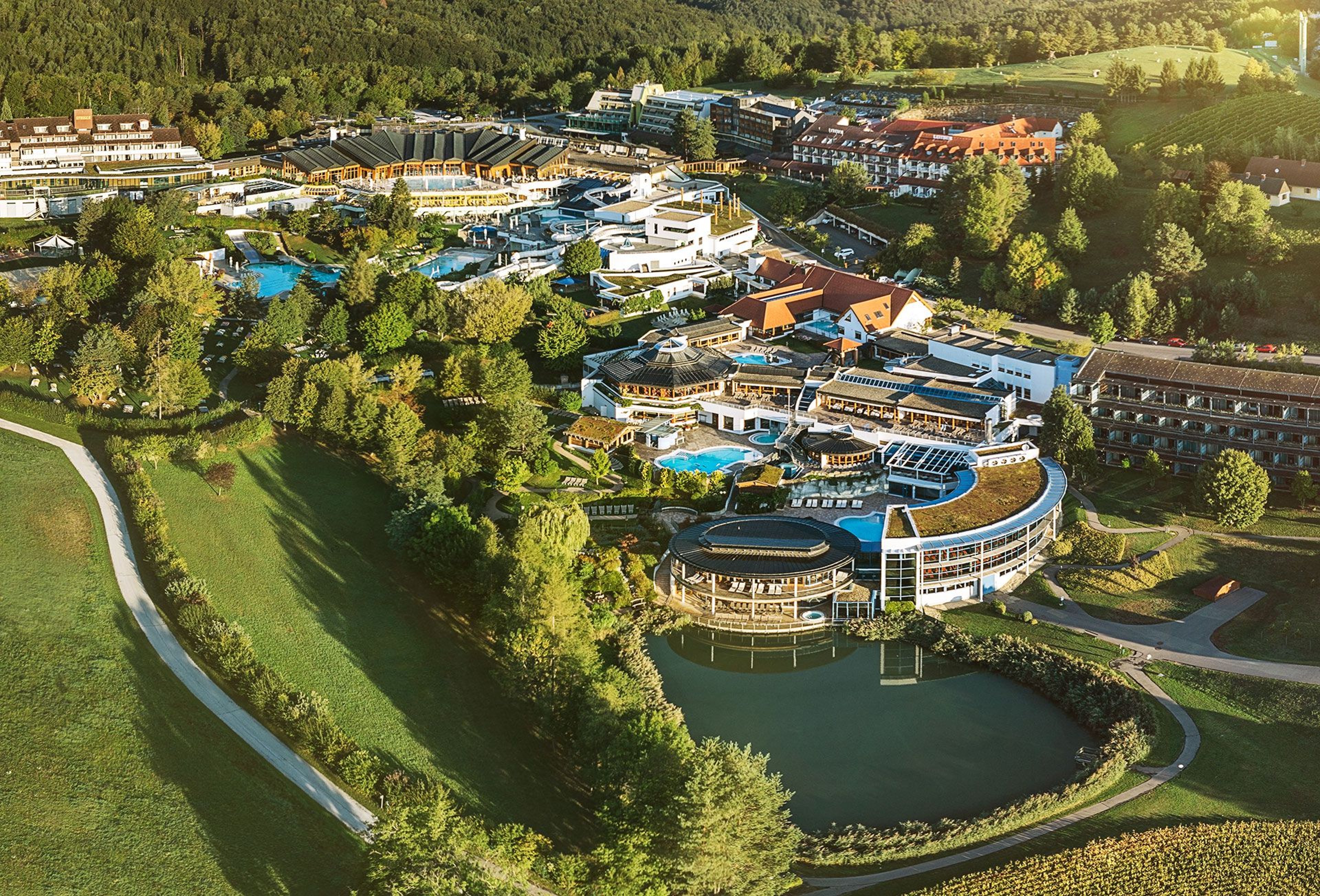 Luftbildaufnahme vom gesamten Resort
