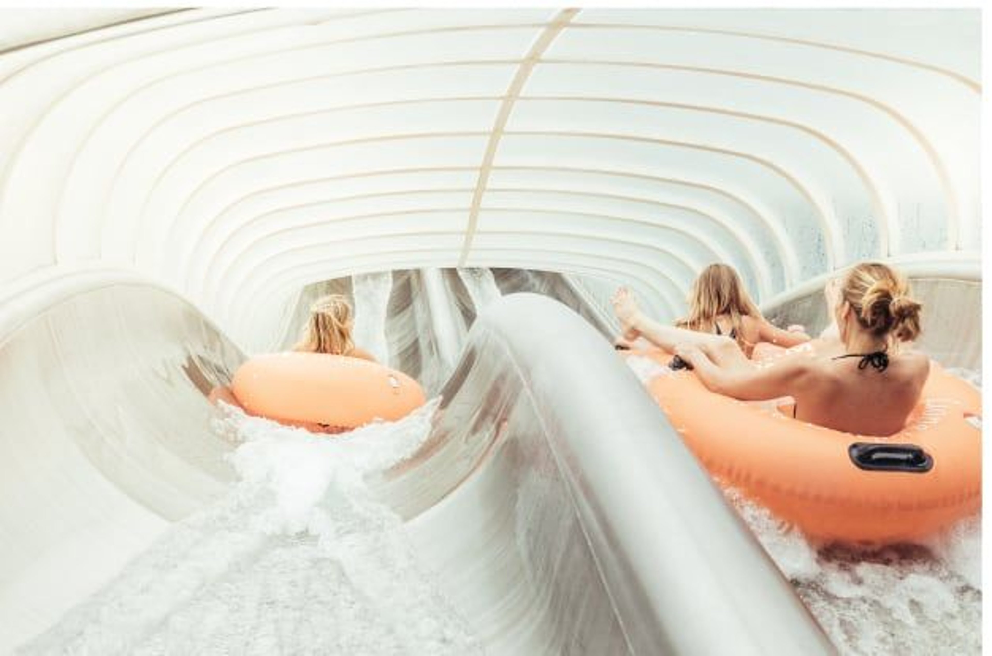 Rutschen Contest in der Carrera Doppelrutsche