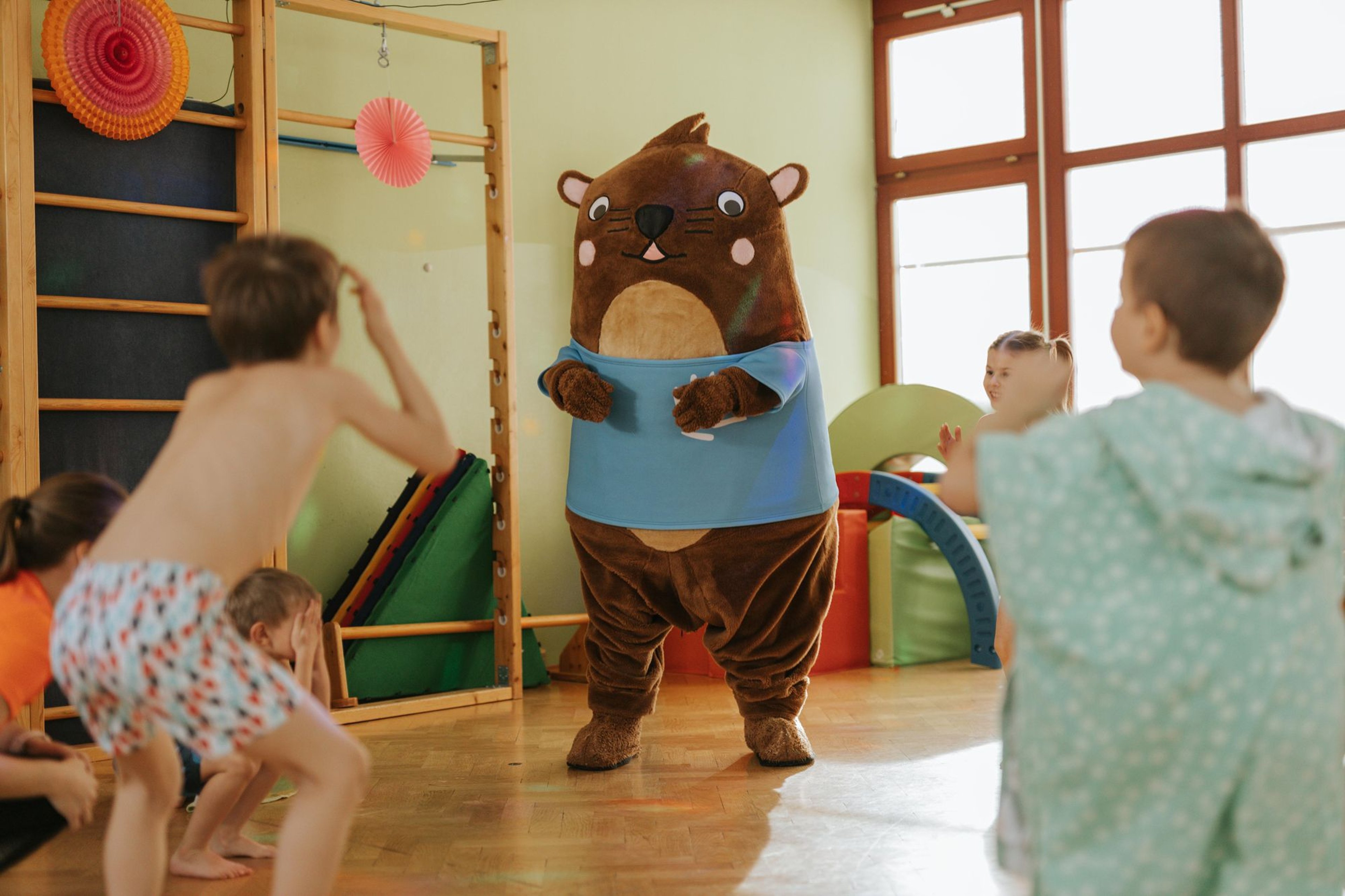 Otto dances with the children