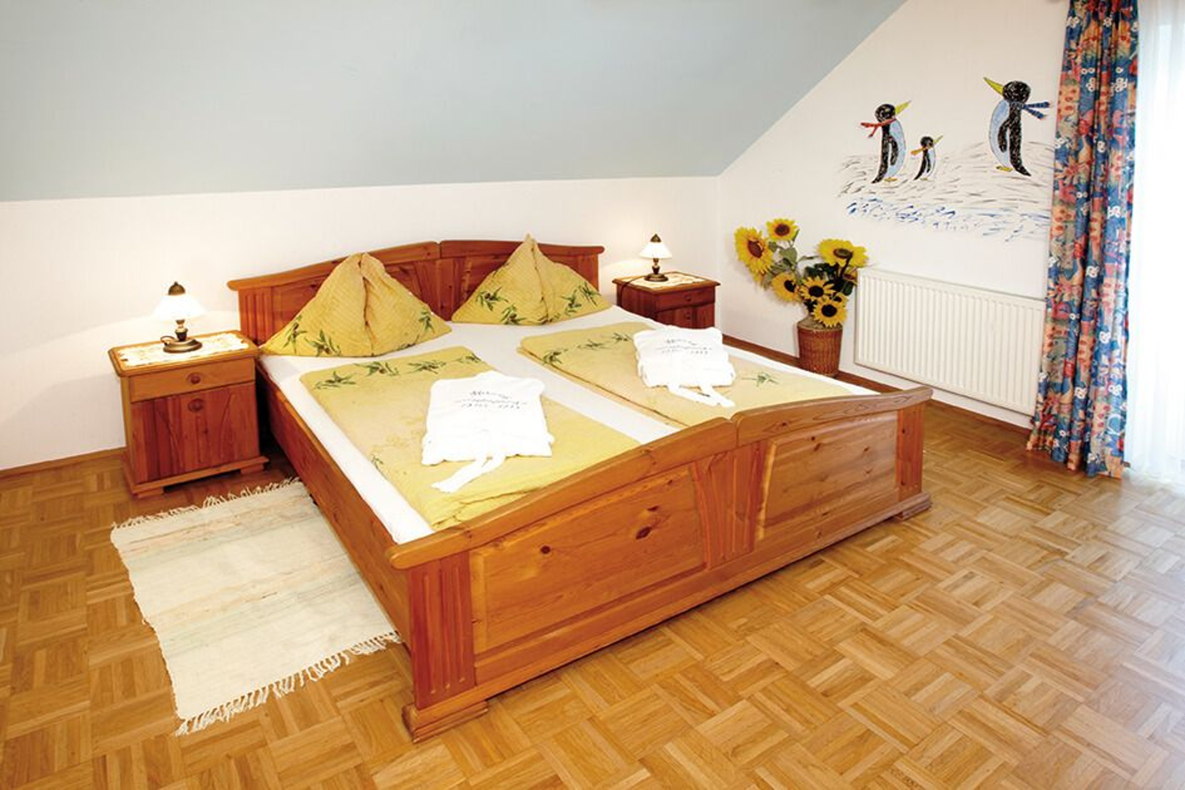 Ein Doppelzimmer im Gästehaus Butterfly.