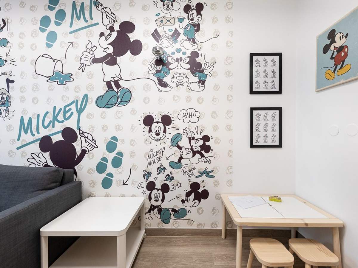 The family suite with play corner.