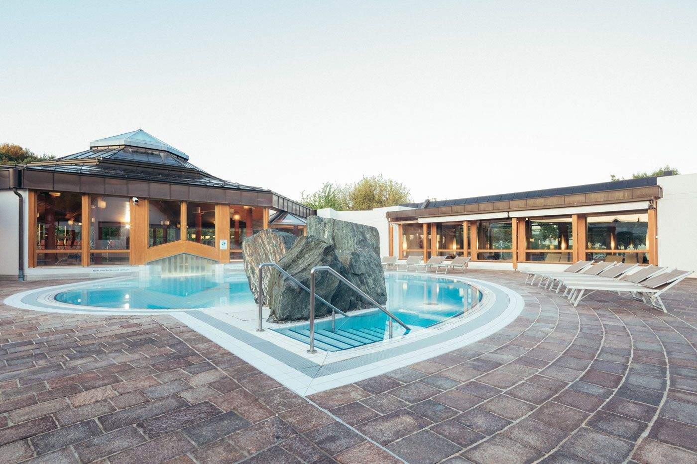 Außenbereich des Schaffelbads