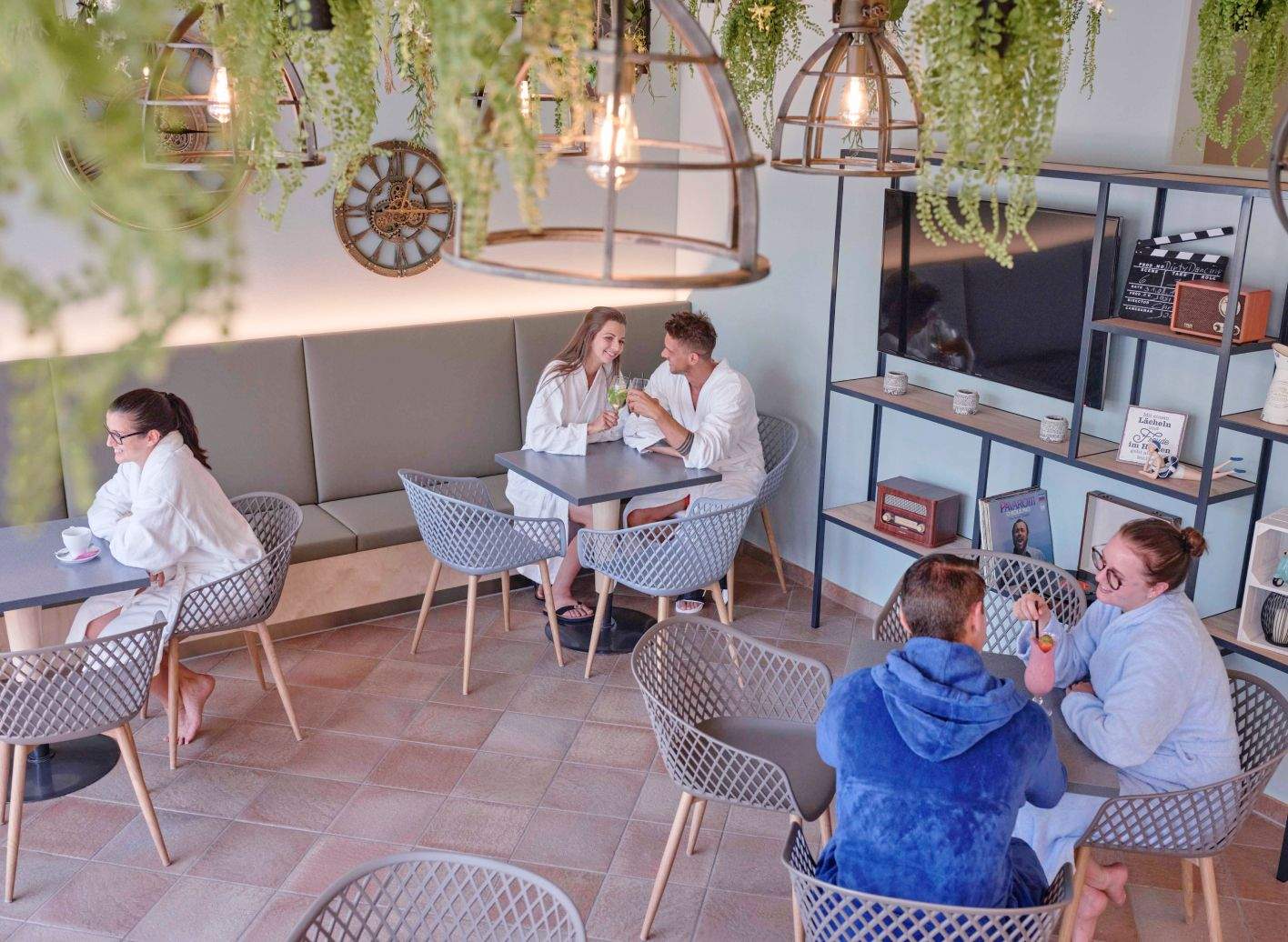 The interior of the Kostbar with spa guests.