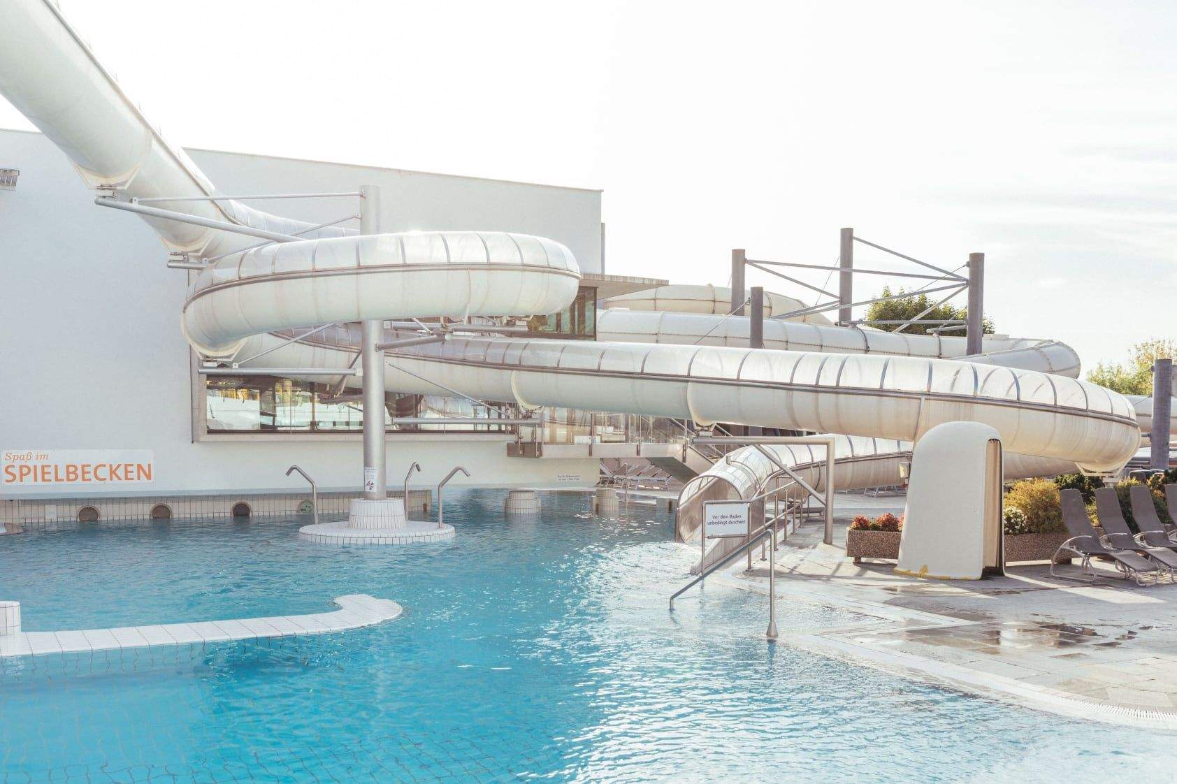 Unsere Panoramarutsche die im Spielbecken endet.