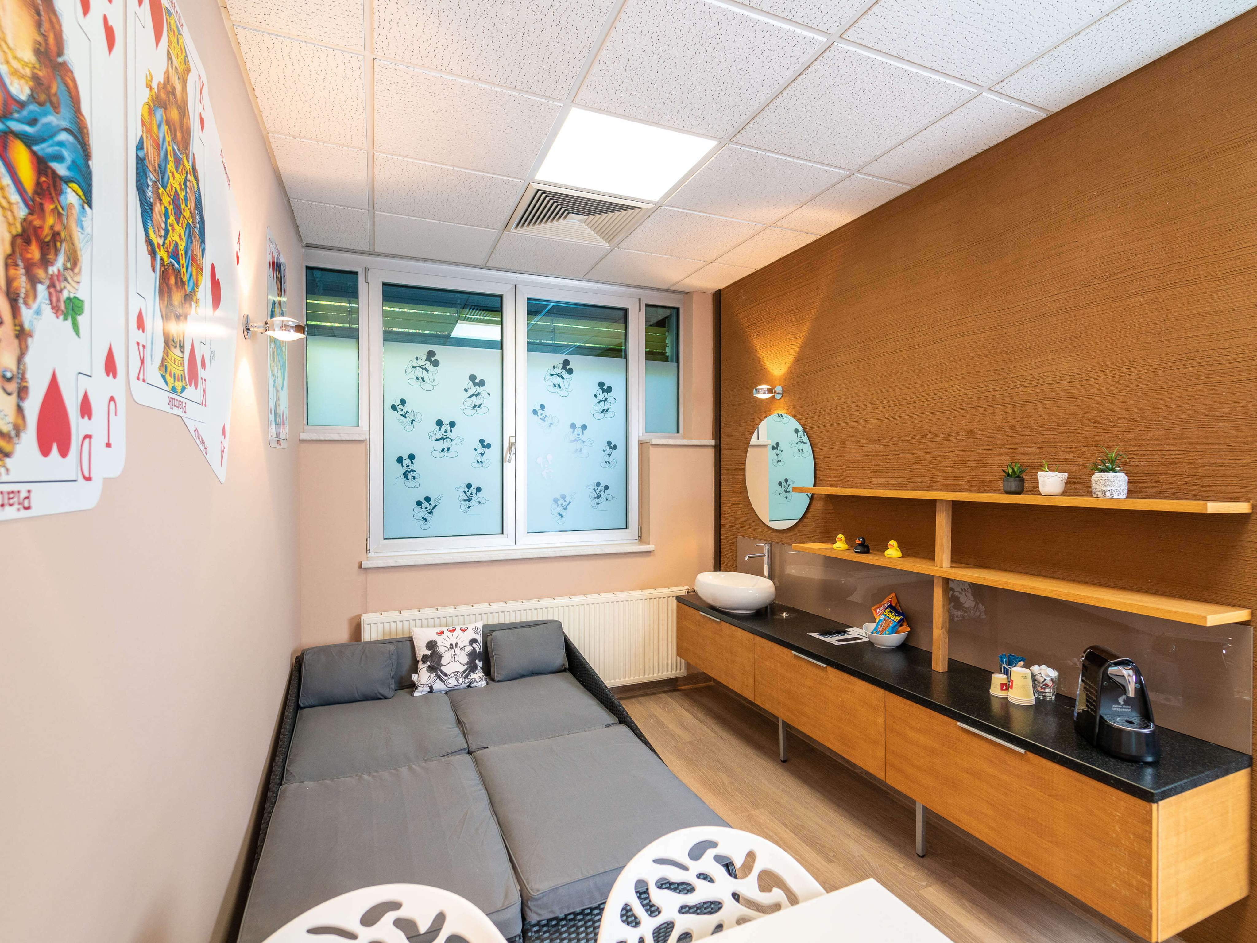 The family suite in the thermal spa with cuddly bed and children's play corner.