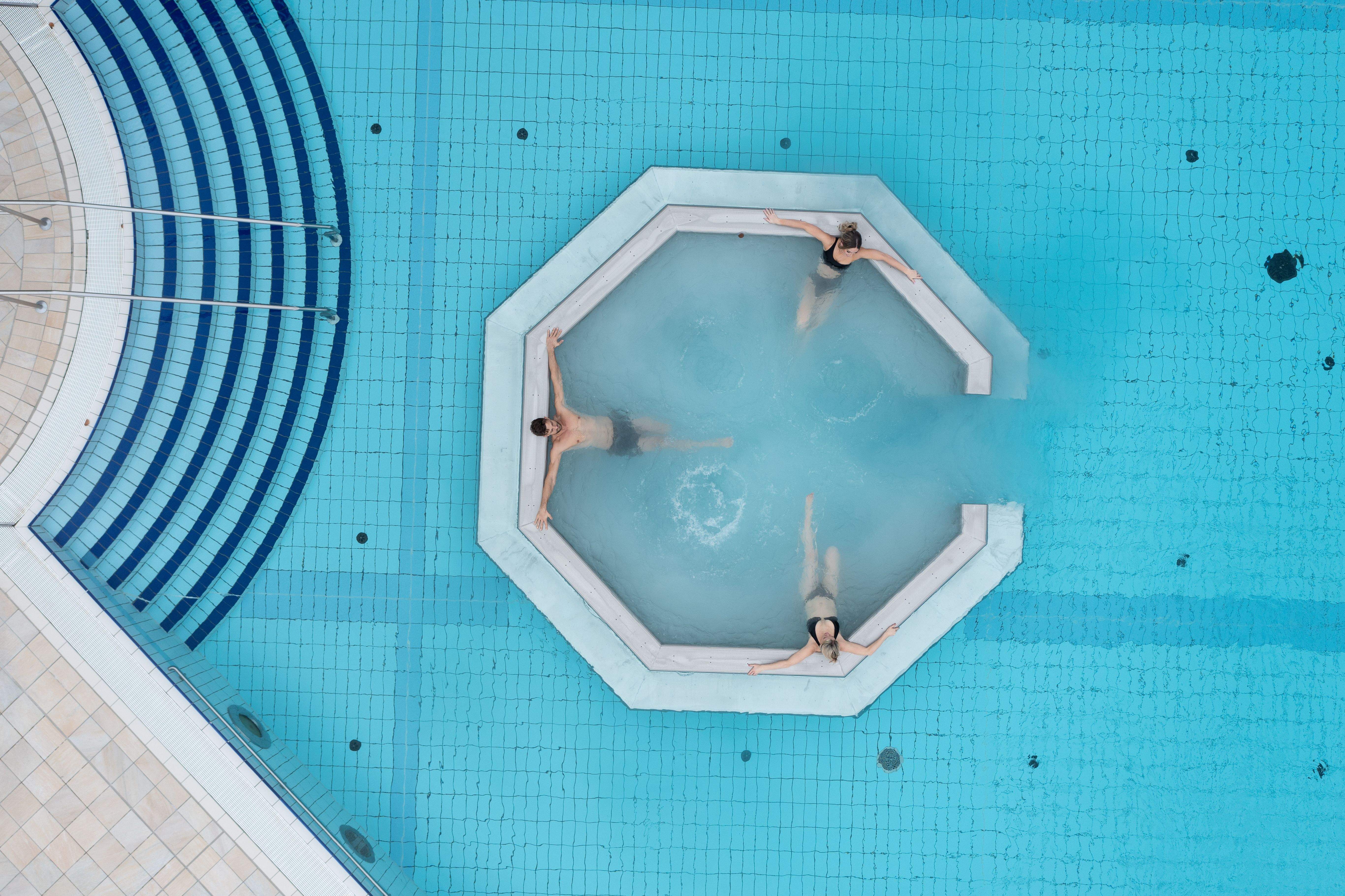 Einblick in das Umfangreiche Angebot der Pools und Saunen im Thermebad. 