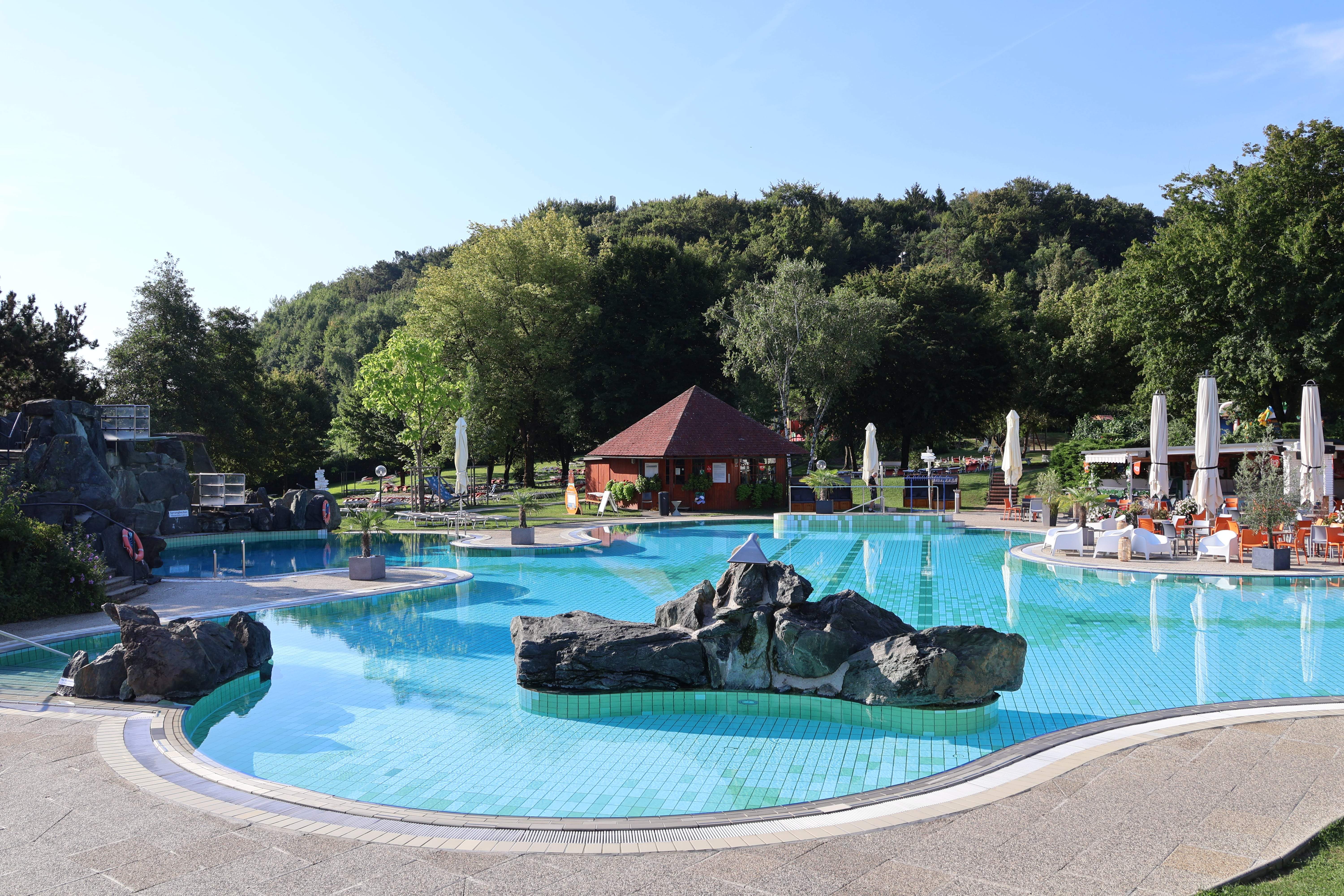 Das Acapulcobecken im Sommer.