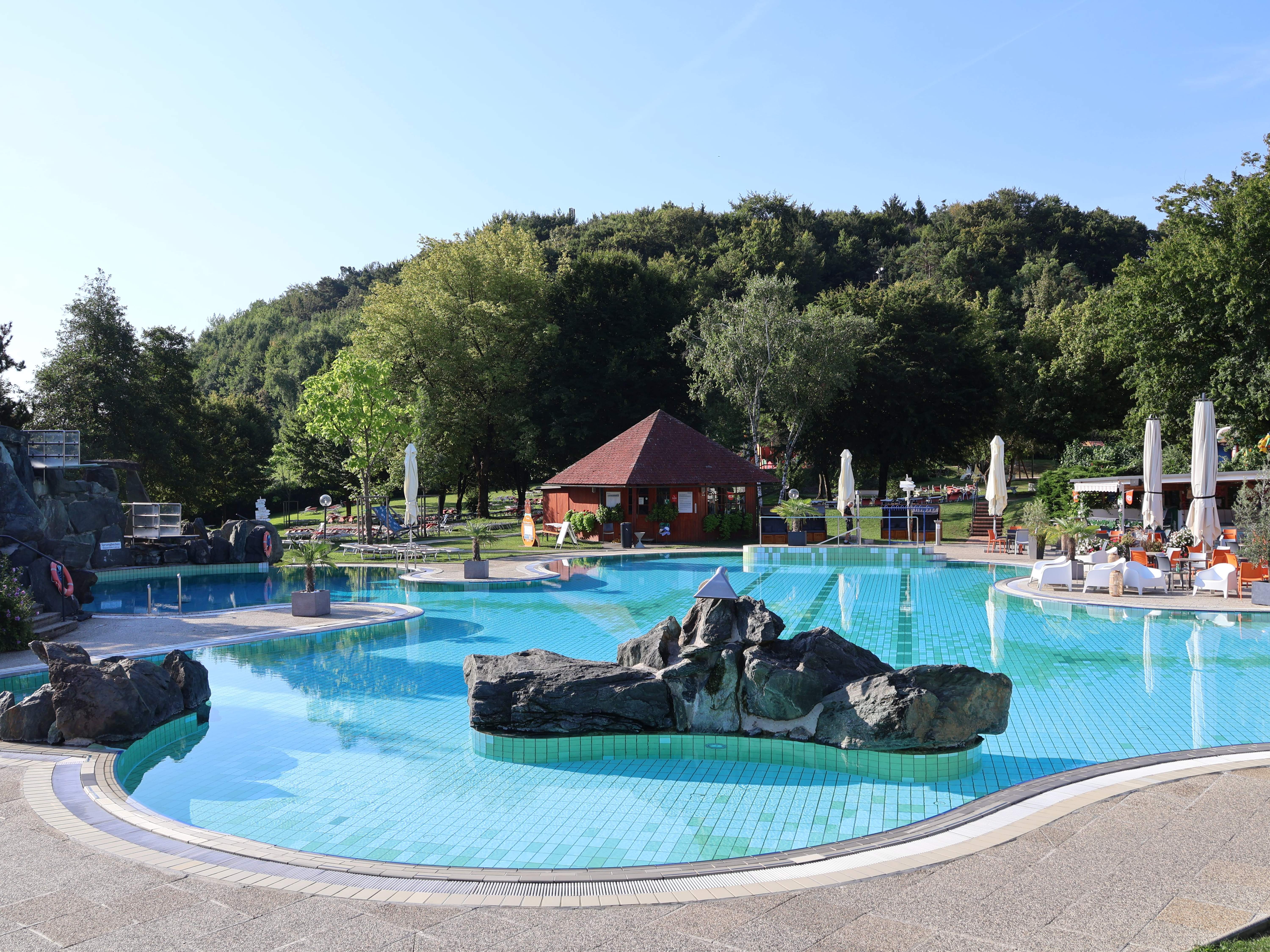 Das Acapulcobecken im Sommer.