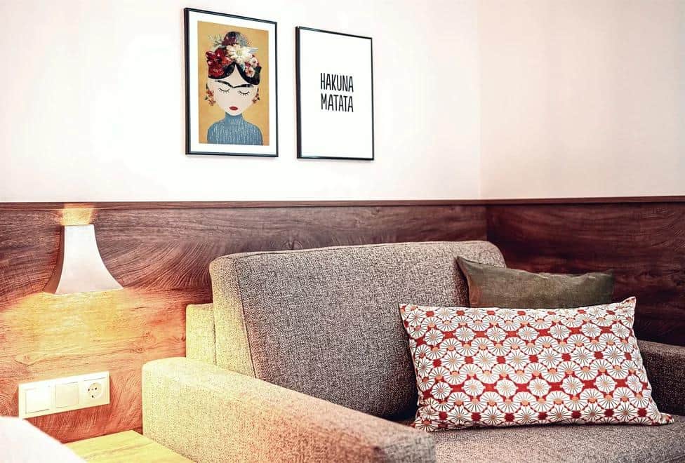 Hotel-Garni Villa Thermale: cozy sitting area double room with balcony